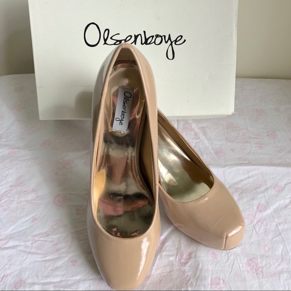 Nude Pump Shoes